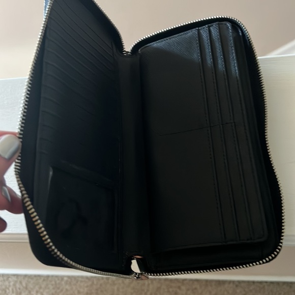 Michael Kors Wallet used - Picture 3 of 3